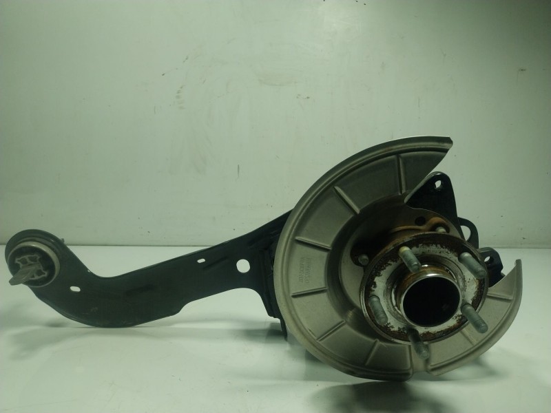 Recambio de mangueta trasera izquierda para ford kuga iii (dfk) 2.5 fhev referencia OEM IAM 2553913  