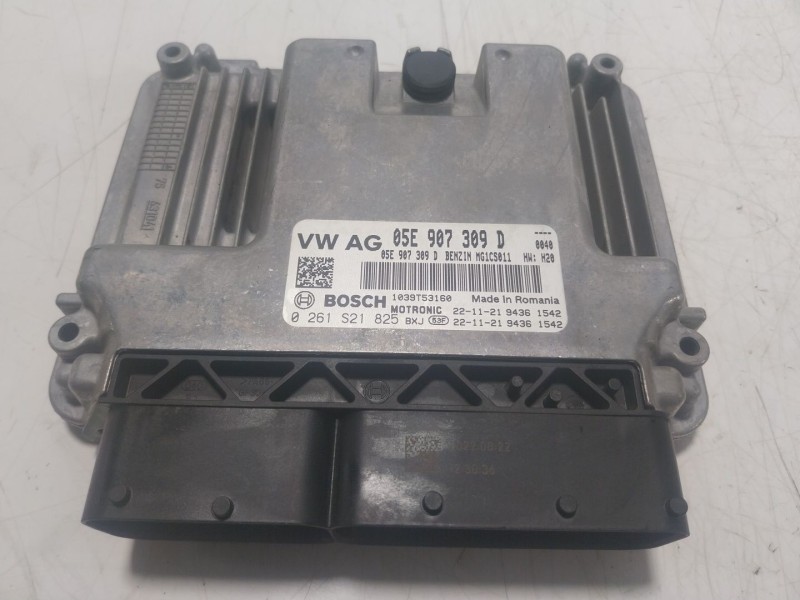 Recambio de centralita motor uce para volkswagen golf viii (cd1, da1) 1.5 tsi referencia OEM IAM 05E906012AK5H0 05E907309D 