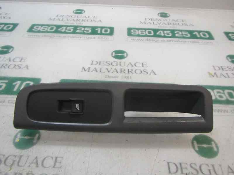 Recambio de mando elevalunas delantero derecho para volvo s40 berlina 1.8 cat referencia OEM IAM 30773214 30773214 