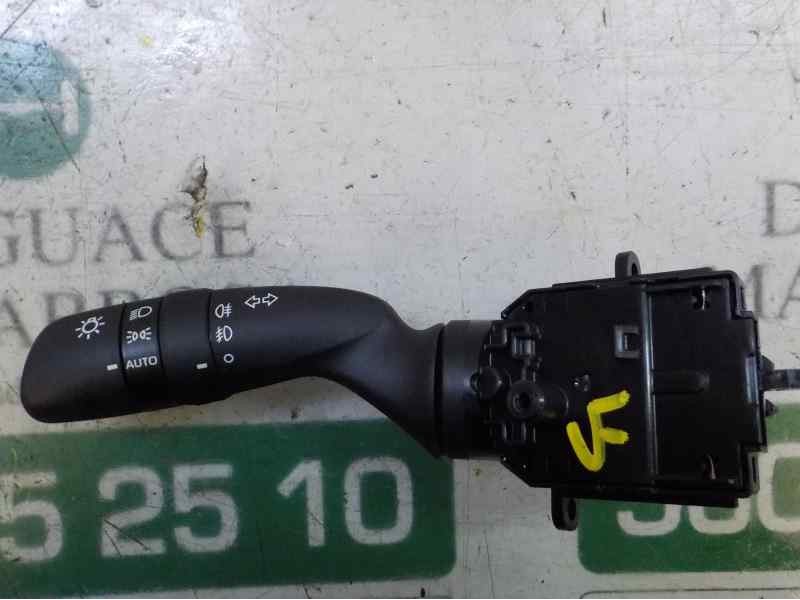 Recambio de mando luces para toyota rav4 hybrid fwd referencia OEM IAM 8432933090 33400171781 33400171781