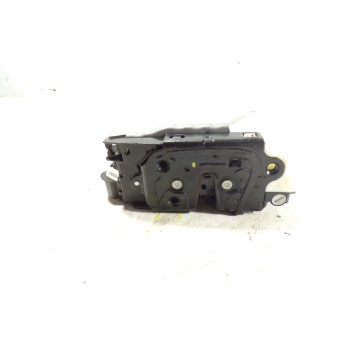 CERRADURA PUERTA TRASERA IZQUIERDA 5G4839015D 6V0839015A 