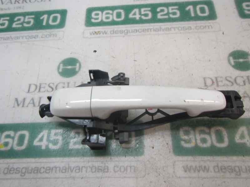 Recambio de maneta exterior delantera derecha para volvo s40 berlina 1.8 cat referencia OEM IAM 39879658  