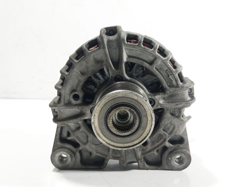 Recambio de alternador para nissan pulsar hatchback (c13) 1.2 dig-t referencia OEM IAM 231004BE0B 231004BE08 