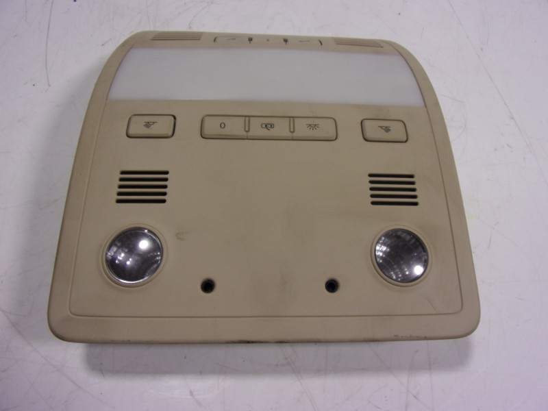 Recambio de piloto interior para volkswagen touareg (7p5) 3.0 v6 tdi dpf referencia OEM IAM 7P6947105GH67 7P6951171 