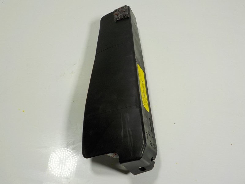 Recambio de airbag lateral delantero izquierdo para mazda 3 berlina (bp) evolution referencia OEM IAM  BDEM57KB0A 
