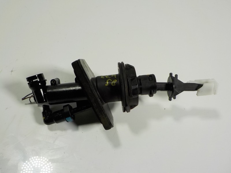 Recambio de bomba embrague para mazda 3 berlina (bp) evolution referencia OEM IAM  D09K41400 