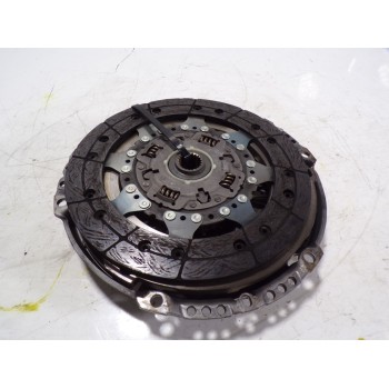 KIT EMBRAGUE SU001A8021 