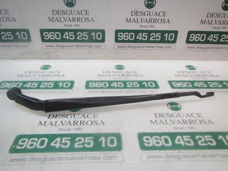 Recambio de brazo limpia delantero izquierdo para toyota corolla hybrid referencia OEM IAM 8522102410  