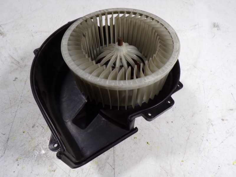 Recambio de motor calefaccion para seat ibiza st (6j8) 1.6 tdi referencia OEM IAM 6R1819015 6Q1819015 