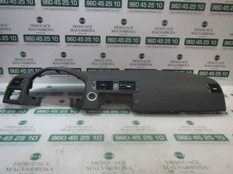 Recambio de salpicadero para volvo s40 berlina 1.8 cat referencia OEM IAM 39889252  