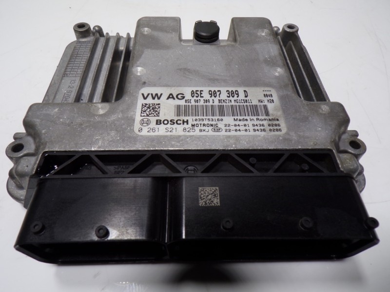 Recambio de centralita motor uce para cupra formentor 1.5 tsi referencia OEM IAM 05E906012H 05E907309D 05E907309D