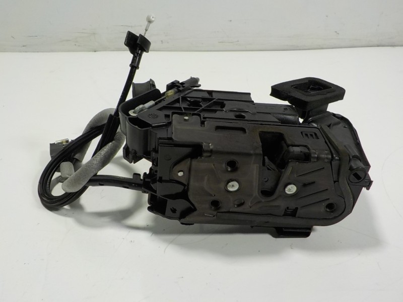 Recambio de cerradura puerta delantera derecha para seat arona 1.6 tdi referencia OEM IAM 5TB837016C B6A5TB837016A 