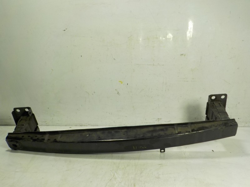 Recambio de refuerzo paragolpes delantero para skoda rapid 1.6 tdi dpf referencia OEM IAM 5JA807109C  