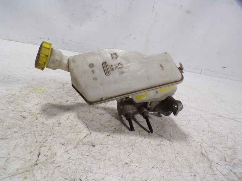 Recambio de bomba freno para citroën c-elysée 1.6 blue-hdi fap referencia OEM IAM 4601R7  