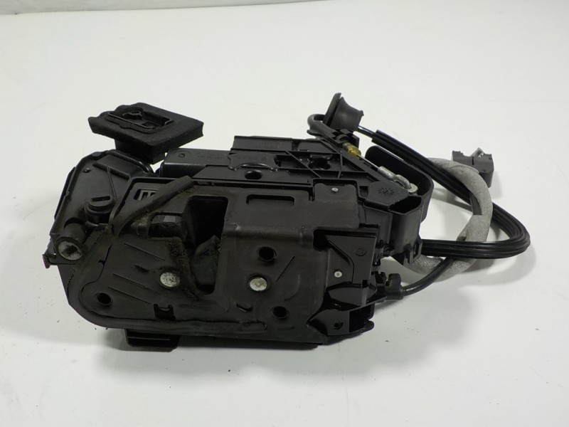 Recambio de cerradura puerta trasera izquierda para seat arona 1.6 tdi referencia OEM IAM 5TA839015E A5E5TA839015E 