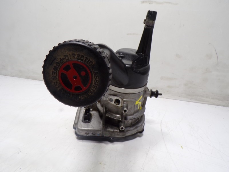 Recambio de bomba direccion para peugeot 308 1.6 16v hdi fap referencia OEM IAM 4008N7 9670700380 A0021549
