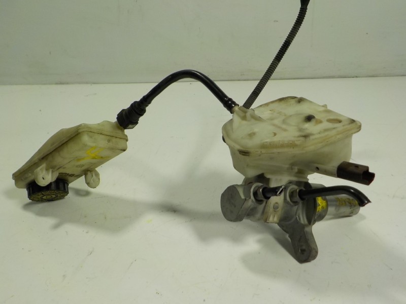 Recambio de bomba freno para peugeot 308 1.6 16v hdi fap referencia OEM IAM 4601V1 9680931580 0204051329