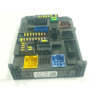 CAJA RELES / FUSIBLES 1681480180 9832880280 