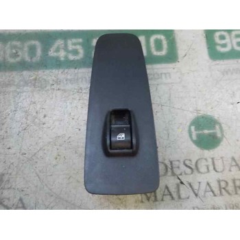 MANDO ELEVALUNAS DELANTERO DERECHO 1608705780 