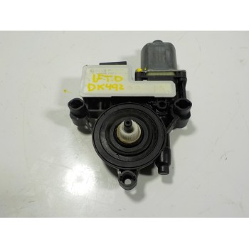 MOTOR ELEVALUNAS TRASERO DERECHO 5Q0959408 5Q0959409 0130822694