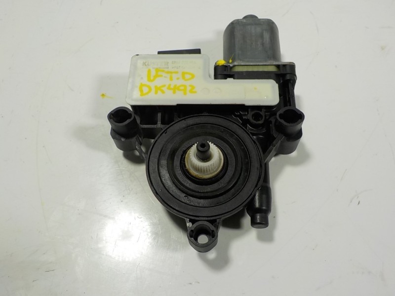 Recambio de motor elevalunas trasero derecho para seat arona 1.6 tdi referencia OEM IAM 5Q0959408 5Q0959409 0130822694