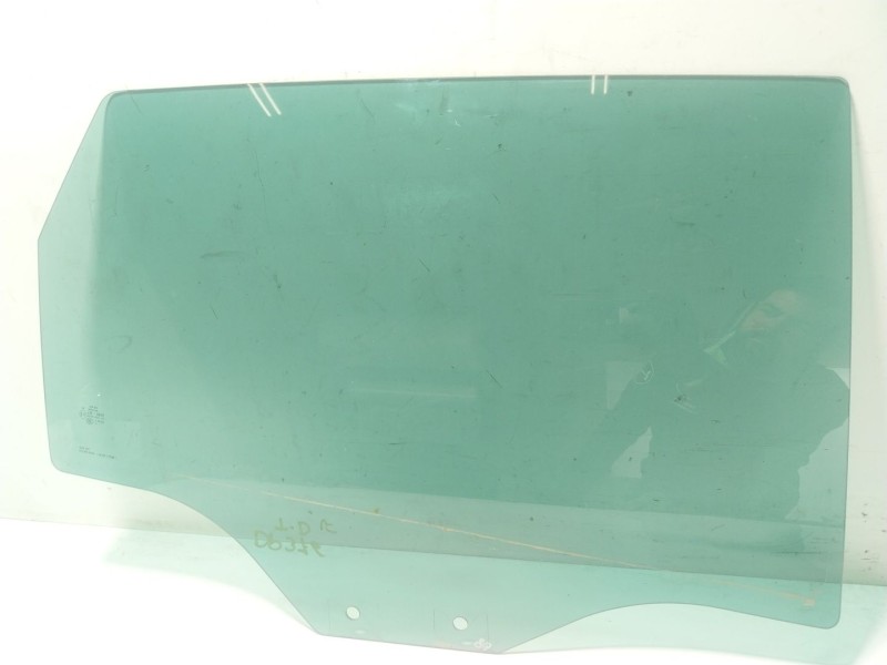Recambio de cristal puerta trasero derecho para skoda karoq (nu7, nd7) 2.0 tdi referencia OEM IAM 575845026A  