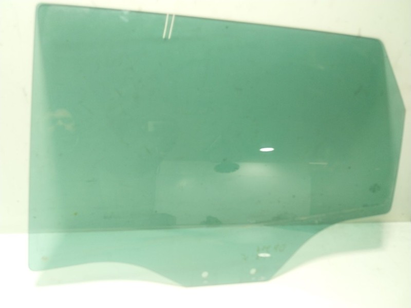 Recambio de cristal puerta trasero izquierdo para skoda karoq (nu7, nd7) 2.0 tdi referencia OEM IAM 575845025A  