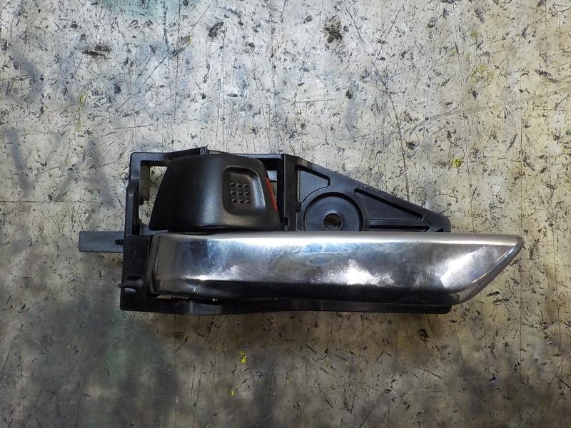 Recambio de maneta interior delantera izquierda para suzuki swift azg (nz) 1.2 cat referencia OEM IAM 8313061M00C48  