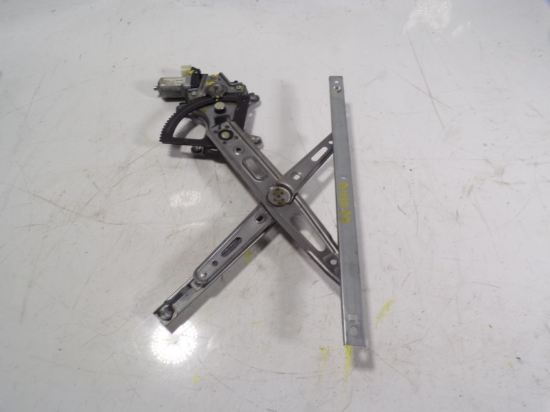 Recambio de elevalunas delantero derecho para hyundai i20 1.4 cat referencia OEM IAM 824041J010 988201J100 2621004670