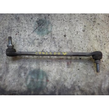 TIRANTE DELANTERO DERECHO 546180002R 