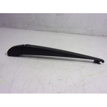 BRAZO LIMPIA TRASERO 85241F4010 