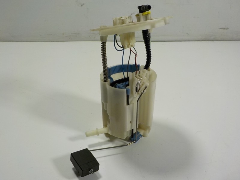 Recambio de aforador para lexus is 300h referencia OEM IAM 7702453080 7702053190 