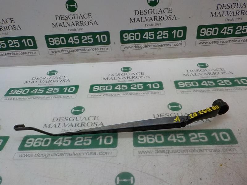 Recambio de brazo limpia delantero izquierdo para hyundai i20 klass referencia OEM IAM 98311C8010  