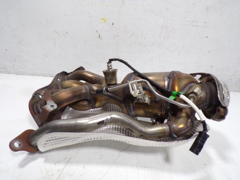 Recambio de catalizador para toyota c-hr 132 kw referencia OEM IAM 17141F2050  