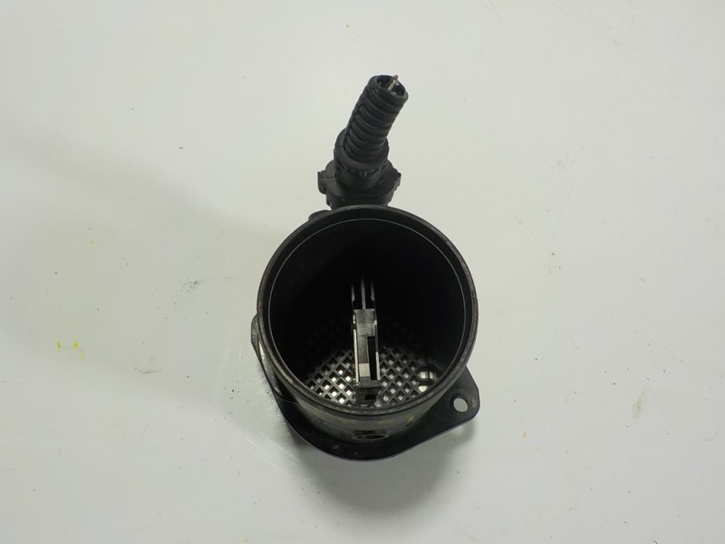 Recambio de caudalimetro para dacia duster ii 1.5 dci diesel fap cat referencia OEM IAM 165769677R 226802715R H8201680522