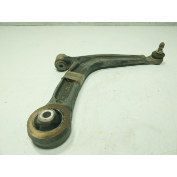BRAZO SUSPENSION INFERIOR DELANTERO DERECHO 52045068 