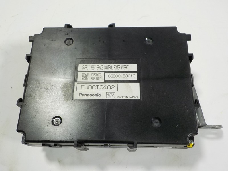 Recambio de modulo electronico para lexus is 300h referencia OEM IAM 896C053010 896C053010 