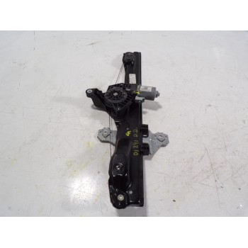 ELEVALUNAS DELANTERO DERECHO 807004EA0D 807004EA0D 