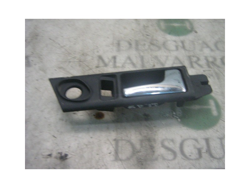 Recambio de maneta interior trasera derecha para audi 100 berlina (c4) básico referencia OEM IAM   