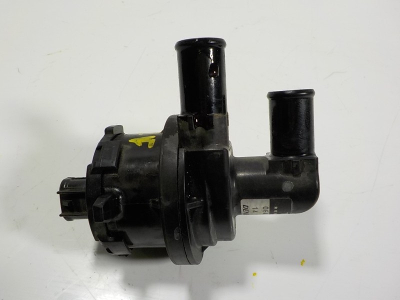 Recambio de motor electrico de agua para lexus is 300h referencia OEM IAM 0641001301 0641001301 