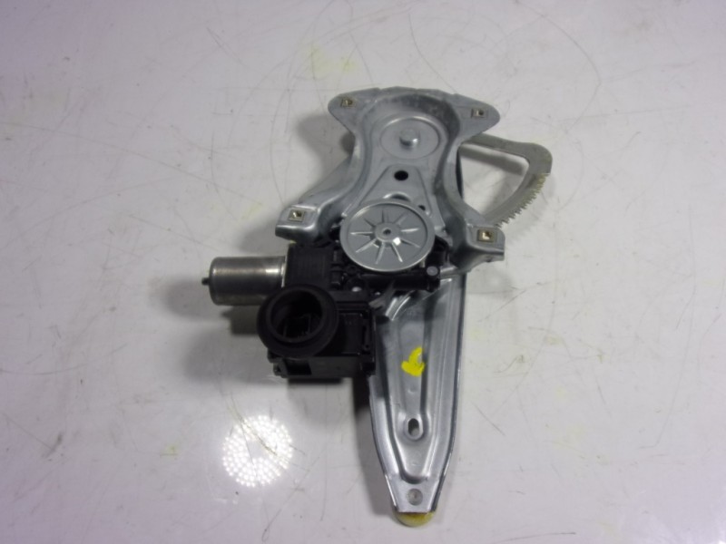 Recambio de elevalunas trasero izquierdo para toyota c-hr 132 kw referencia OEM IAM 69840F4010 85710F4020 AE0620203921