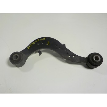 BRAZO SUSPENSION SUPERIOR TRASERO DERECHO 4877048010 