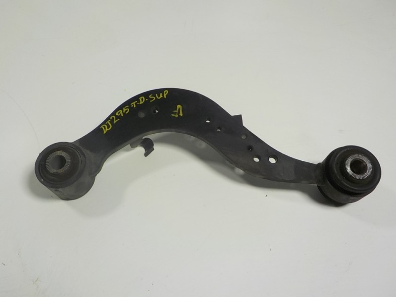 Recambio de brazo suspension superior trasero derecho para lexus rx 450h referencia OEM IAM 4877048010  