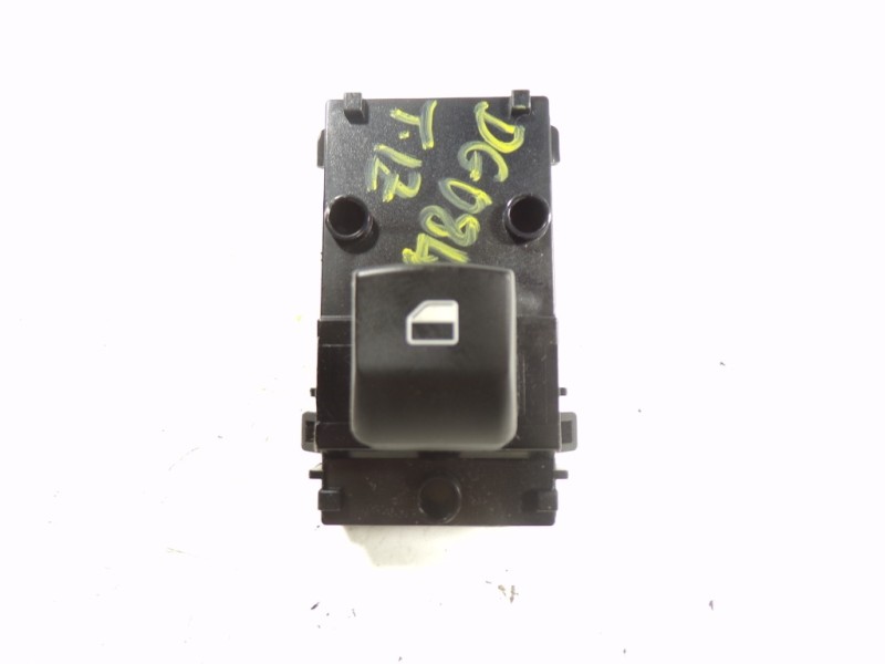 Recambio de mando elevalunas trasero izquierdo para kia xceed 1.4 tgdi cat referencia OEM IAM 93581J7100 40B5221500 40B5221500