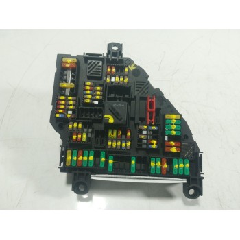 CAJA RELES / FUSIBLES 61149264923 926492302 