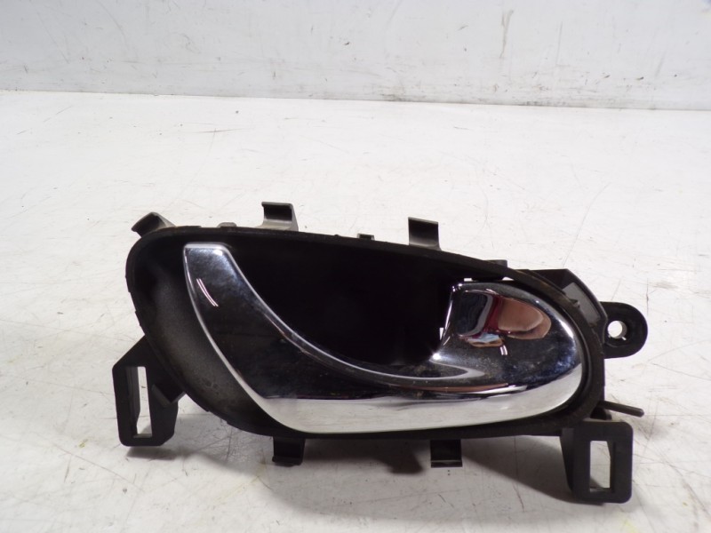 Recambio de maneta interior trasera derecha para nissan qashqai (j11) 1.6 dci turbodiesel cat referencia OEM IAM 806704EA1A  