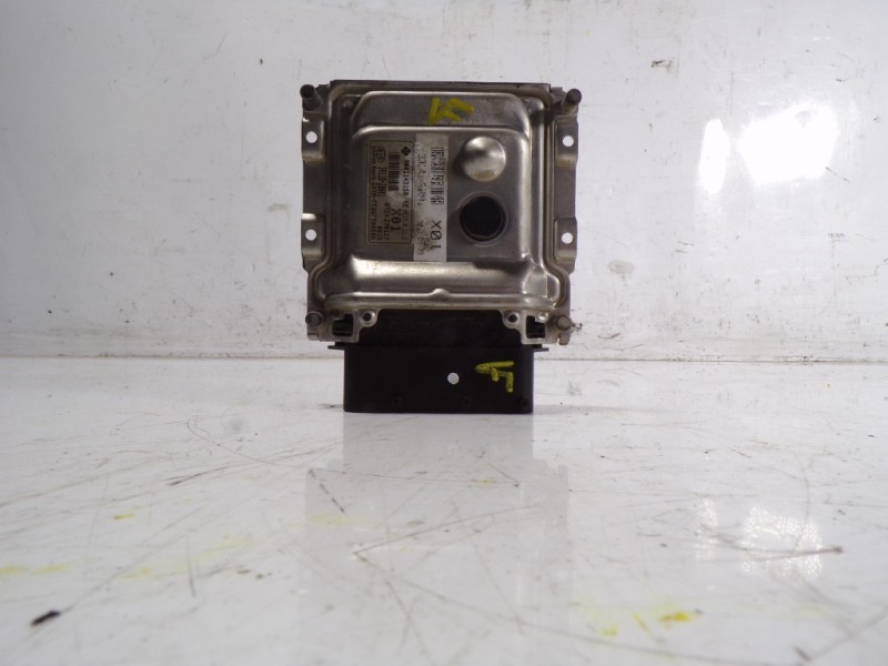 Recambio de centralita motor uce para kia venga 1.6 cat referencia OEM IAM 391182B001 391182B001 9001143150