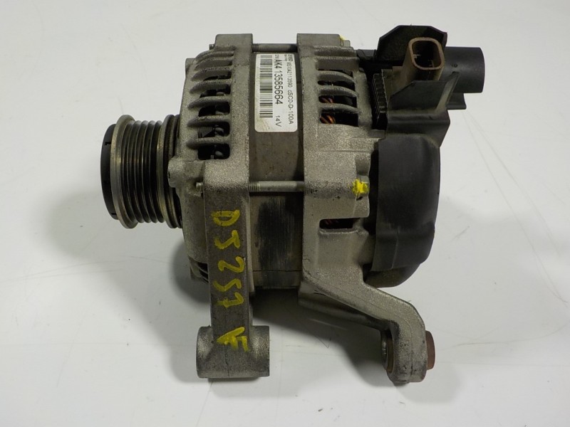 Recambio de alternador para opel corsa e 1.4 referencia OEM IAM 13585664 MS1042113590 
