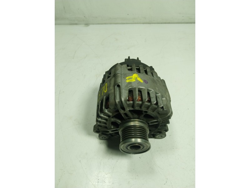 Recambio de alternador para skoda superb (3v3) 2.0 tdi referencia OEM IAM 04L903021K Q4L903023H 