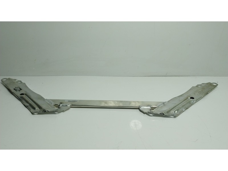 Recambio de travesaño inferior para bmw 8 coupé (g15, f92) 840 d xdrive referencia OEM IAM  6799630 